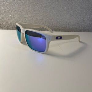 Oakley Holbrook’s